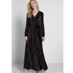 ModCloth Timeless Touch of Velvet Maxi Dress